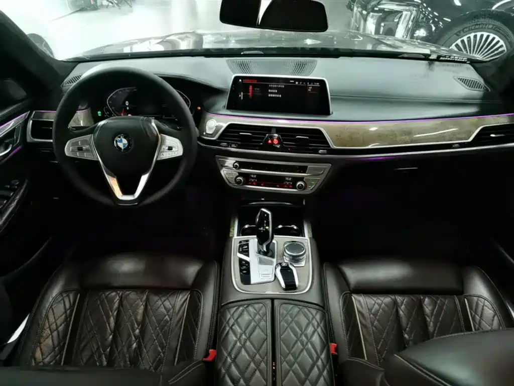 BMW 7 Series 2019 Facelift 740Li Leading Luxury Package фото 10