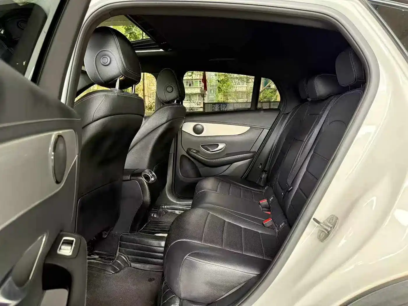 Mercedes-Benz GLC Coupe 2017 GLC 200 4MATIC Coupe SUV фото 6