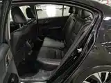 Фото 15 - Honda Accord