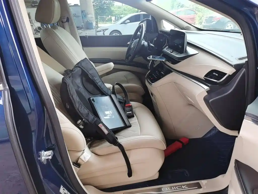 Buick GL8 2023 Land Business Class Smart Premium фото 25
