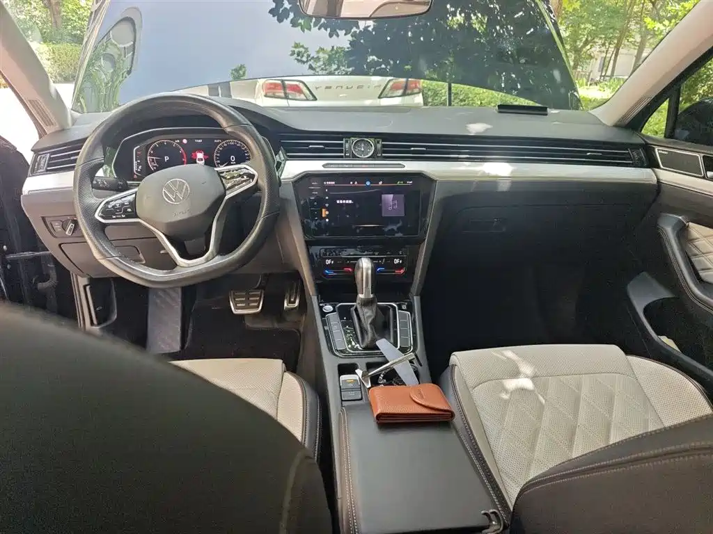 Volkswagen Magotan 2023 Model 2 Million Commemorative Edition 380TSI DSG Flagship фото 6