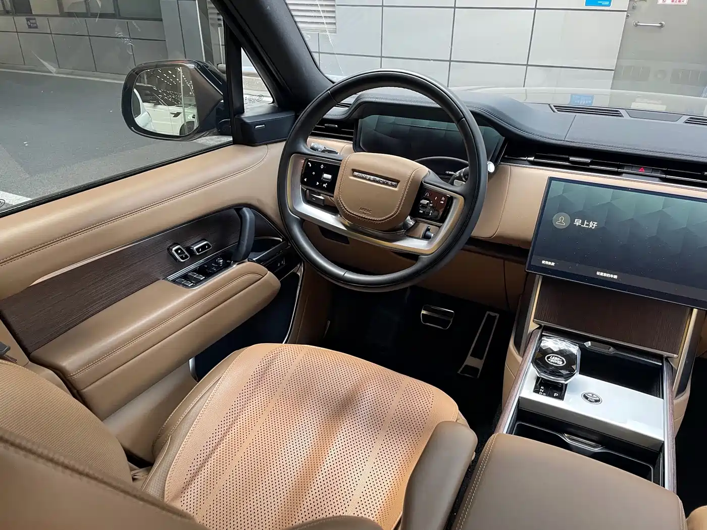 Land Rover Range Rover 2025 2025 3.0 L6 400PS Flourishing Era Extended Wheelbase