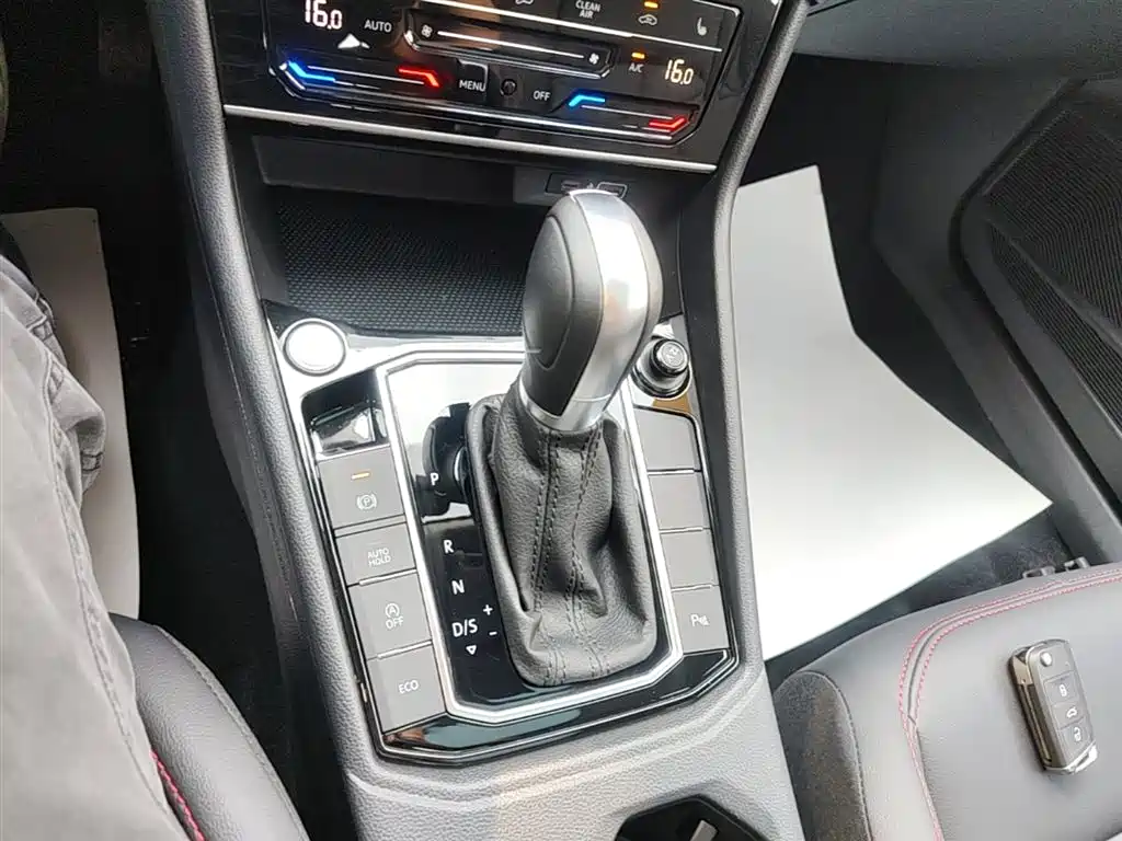 Volkswagen Lavida 2024 Model 300TSI DSG Starlight Leading Edition фото 14