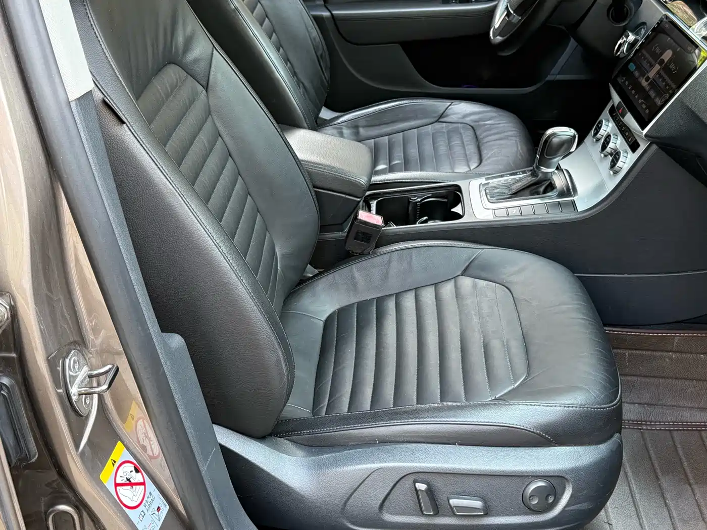 Volkswagen Magotan 2013 1.8TSI Luxury фото 8