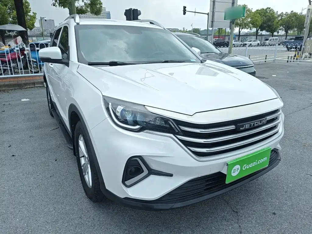 Jetour X70M 2022 2021 1.5T Manual Urban Partner 7-seater