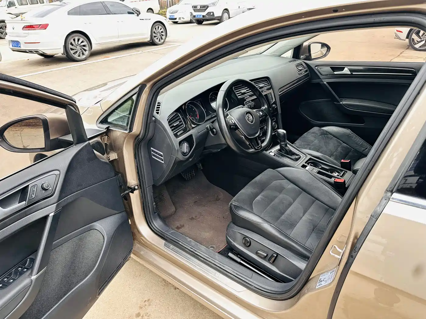 Volkswagen Golf 2015 1.4TSI Automatic Flagship фото 5