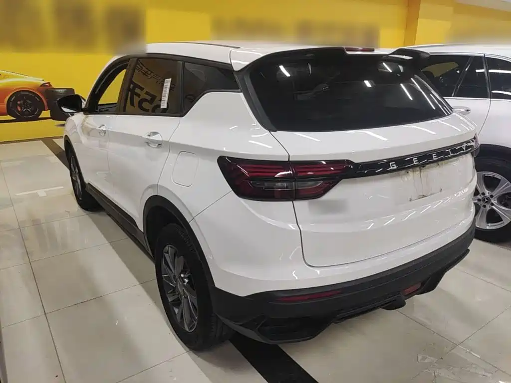 Фото 5 - Geely Coolray
