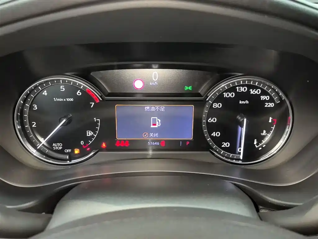 Cadillac XT4 2020 Facelift 28T 2WD Leading фото 12