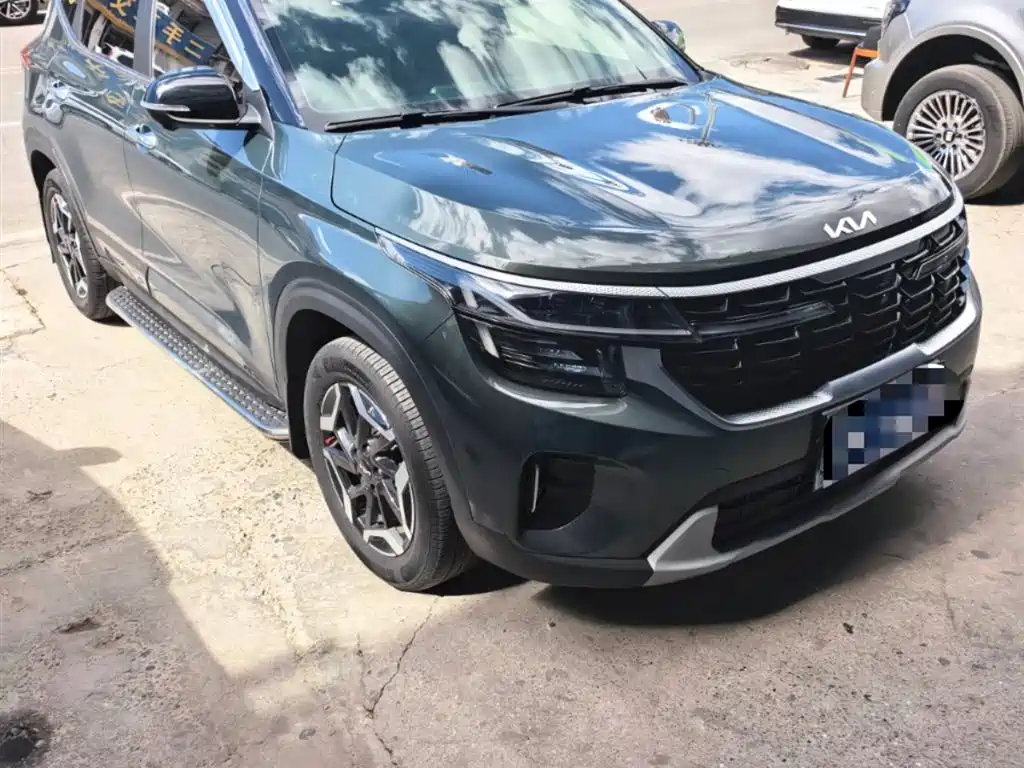 Kia Seltos 2023 1.5L CVT Premium Edition фото 3