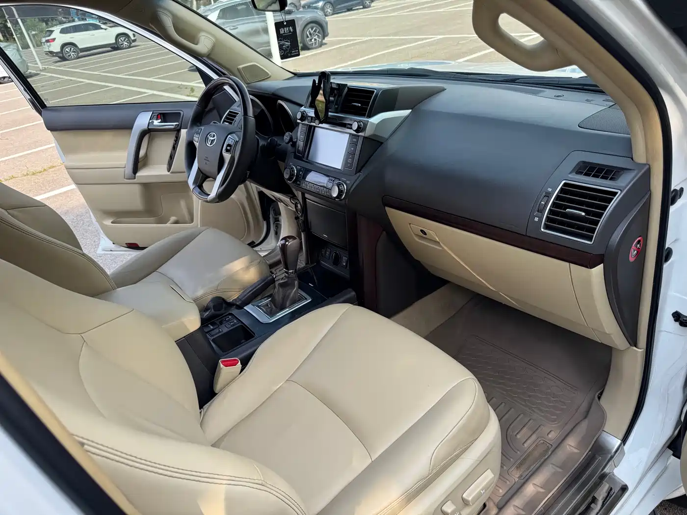 Toyota Prado 2014 4.0L Automatic TX-L фото 23