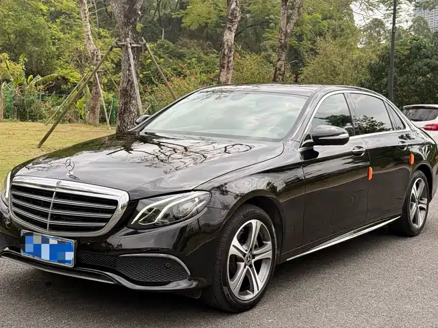 MERCEDES-BENZ E CLASS