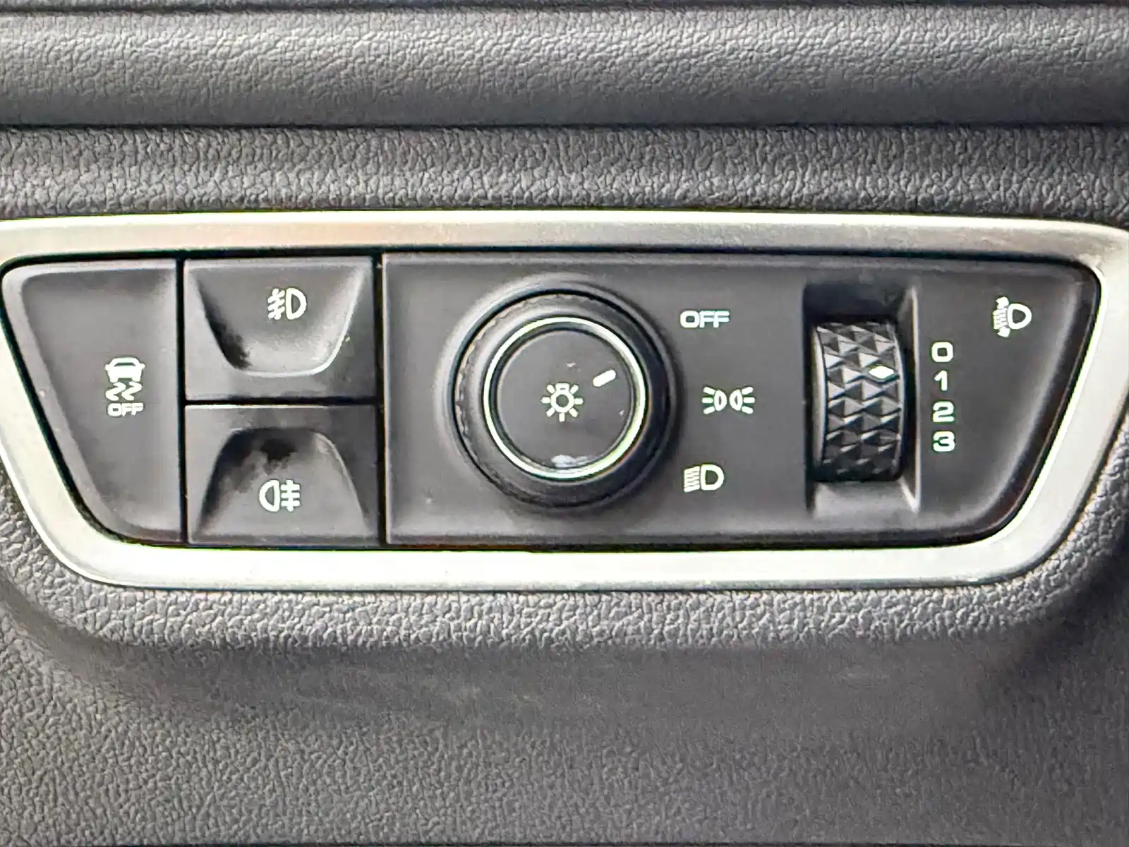 Photo 13 - Wuling Motors Wuling Victory