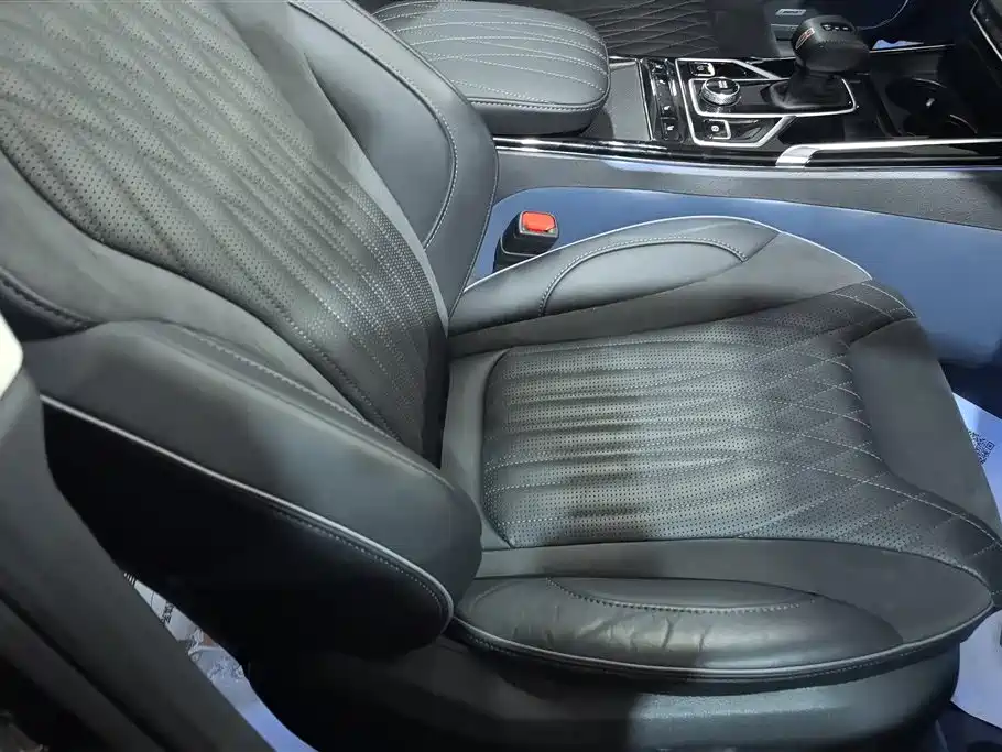 Hongqi HS5 2022 2.0T Smart Connect Premium Edition фото 8