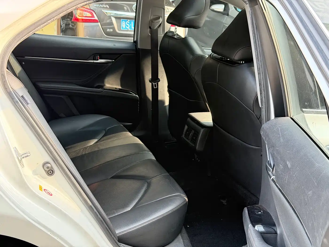 Toyota Camry 2018 2.0G Luxury Edition фото 10