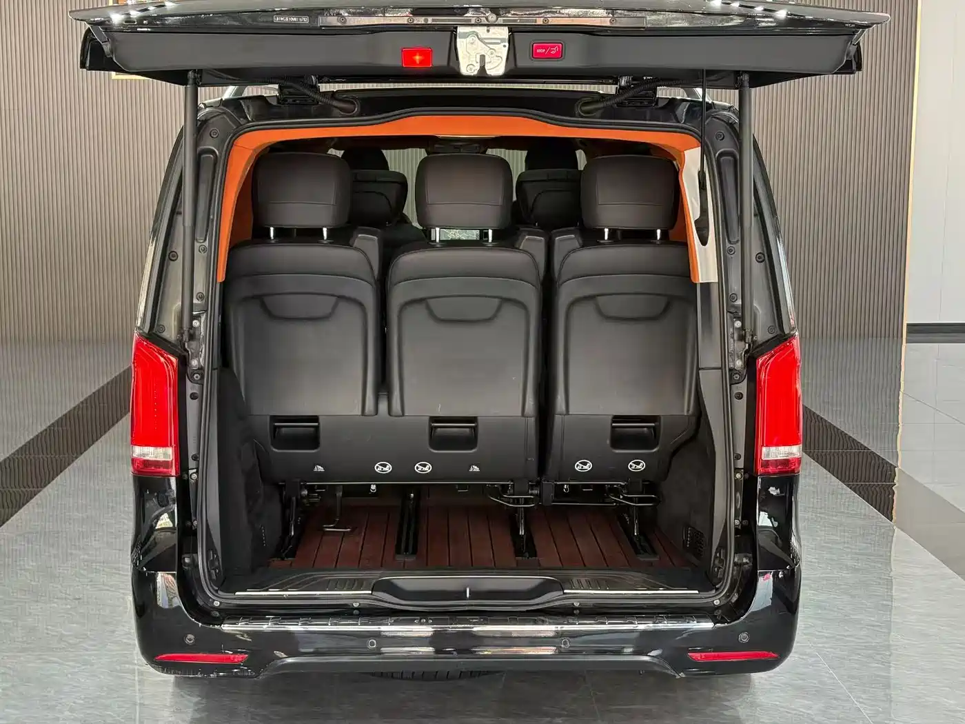 Mercedes-Benz V-Class 2021 V 260 L Long Wheelbase Luxury Edition фото 16