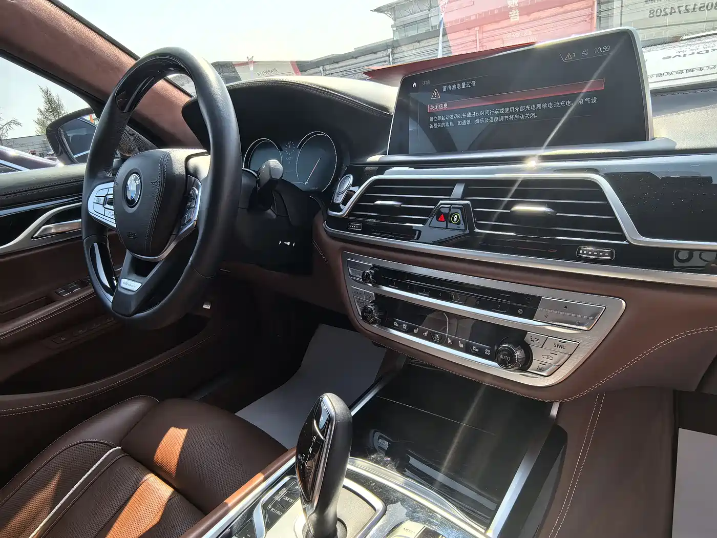 BMW 7 Series 2018 740Li xDrive Premium Type Excellence Package фото 14