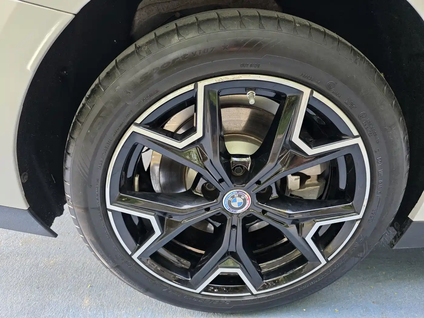 BMW i3 2024 eDrive 40 L Shadow Night Package фото 10
