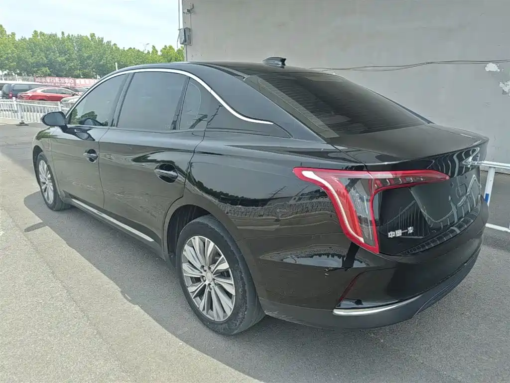 Hongqi E-QM5 2023 620km PLUS фото 4
