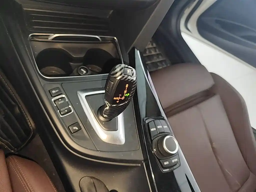 BMW 3 Series 2018 320Li Fashion Style фото 14