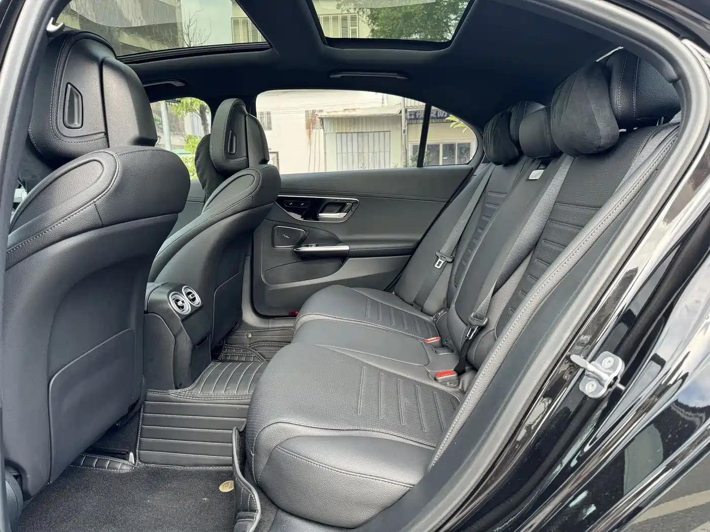 Mercedes-Benz C-Class 2024 C 260 L Sport фото 6