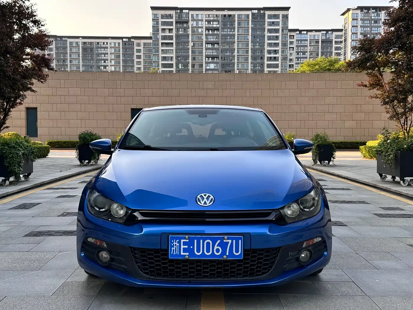 Volkswagen Scirocco 2011 1.4TSI Comfort фото 2