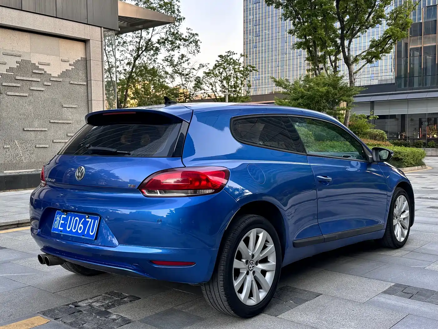 Volkswagen Scirocco 2011 1.4TSI Comfort фото 4