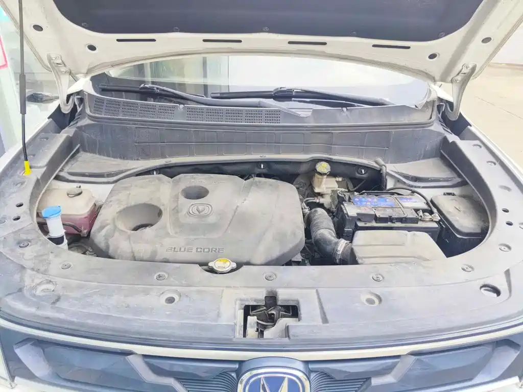 Changan CS35 PLUS 2019 2018 1.6L Automatic Cool Connect China V