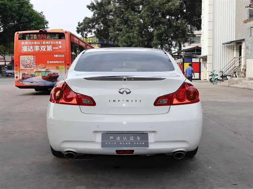 Infiniti G Series 2013 G25 Sedan Luxury Sport Edition фото 8
