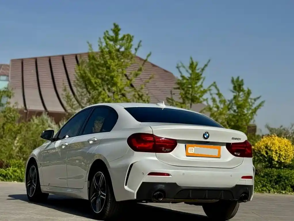 Фото 5 - BMW 1 Series