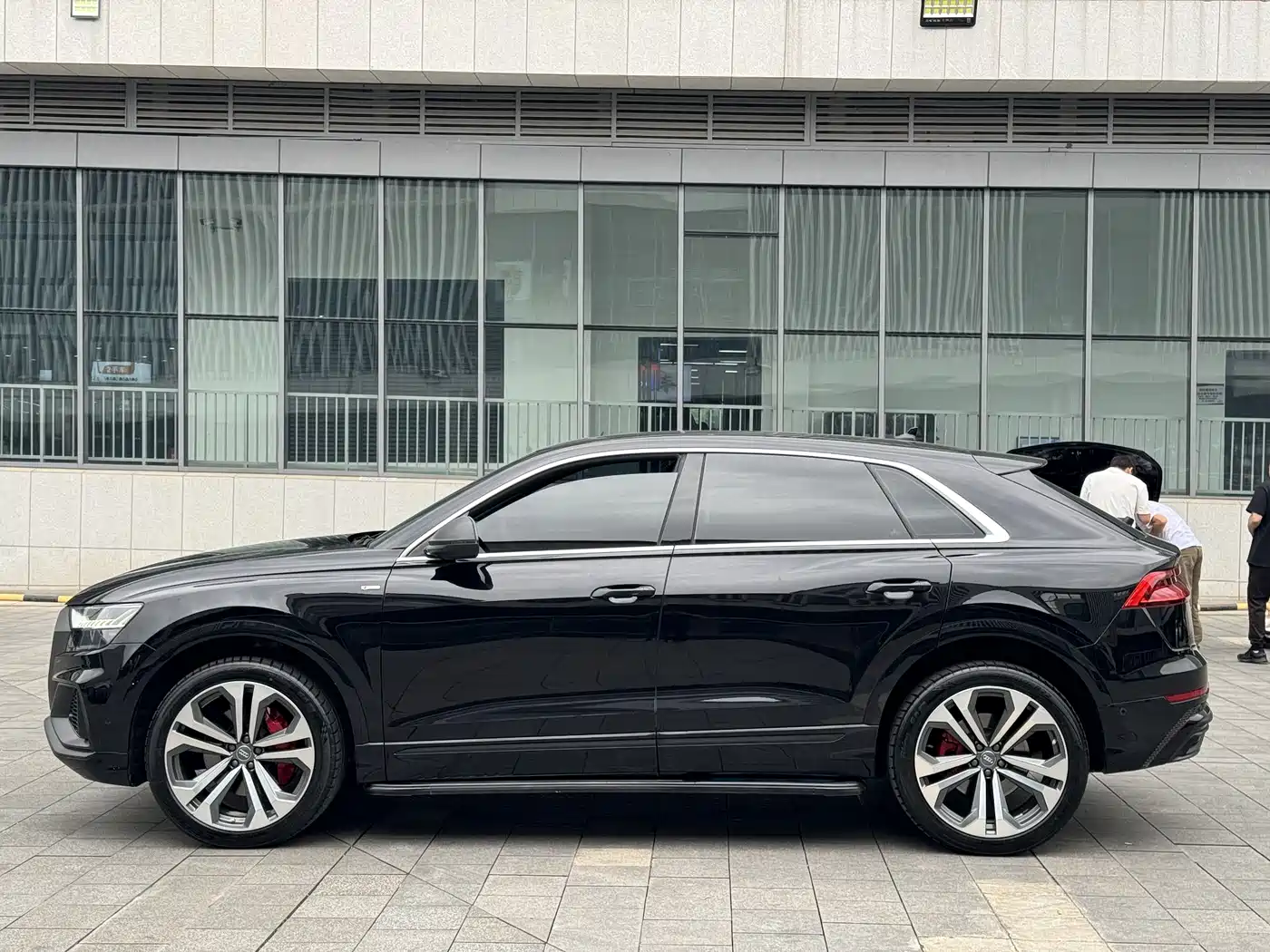 Audi Q8 2019 55 TFSI Premium Dynamic фото 19