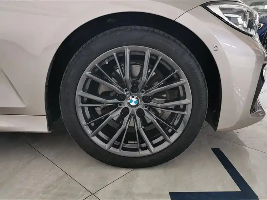 BMW 3 Series 2020 Facelift 325i M Sport Night Edition фото 6