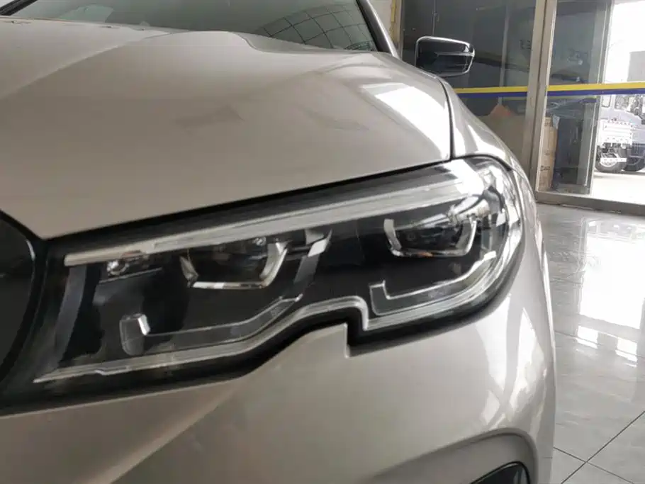 BMW 3 Series 2020 Facelift 325i M Sport Night Edition фото 5