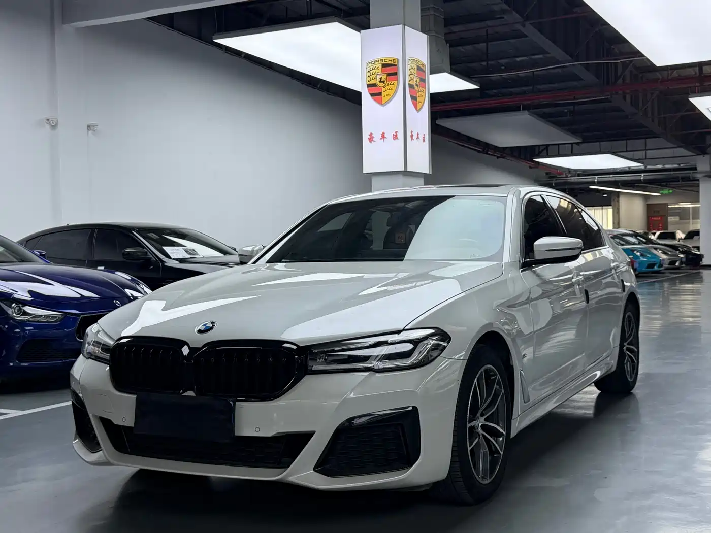 BMW 5 Series 2021 525Li M Sport Package