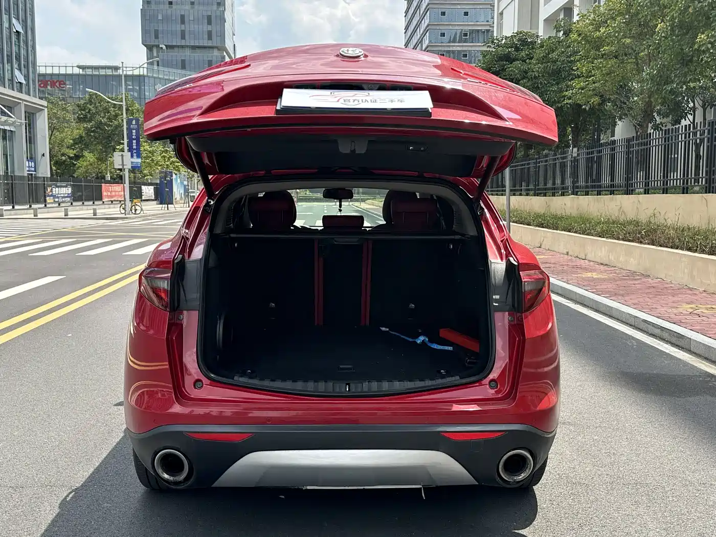 Alfa Romeo Stelvio 2018 2017 2.0T 200HP Luxury Edition