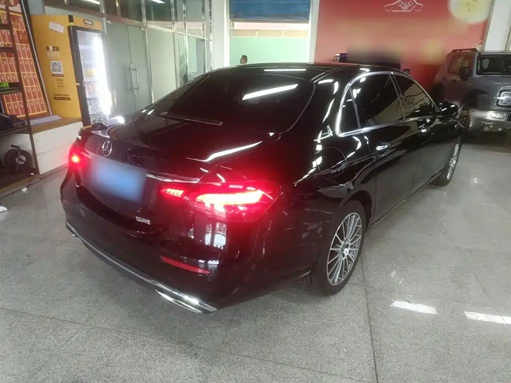 Mercedes-Benz E-Class 2023 E 260 L фото 6