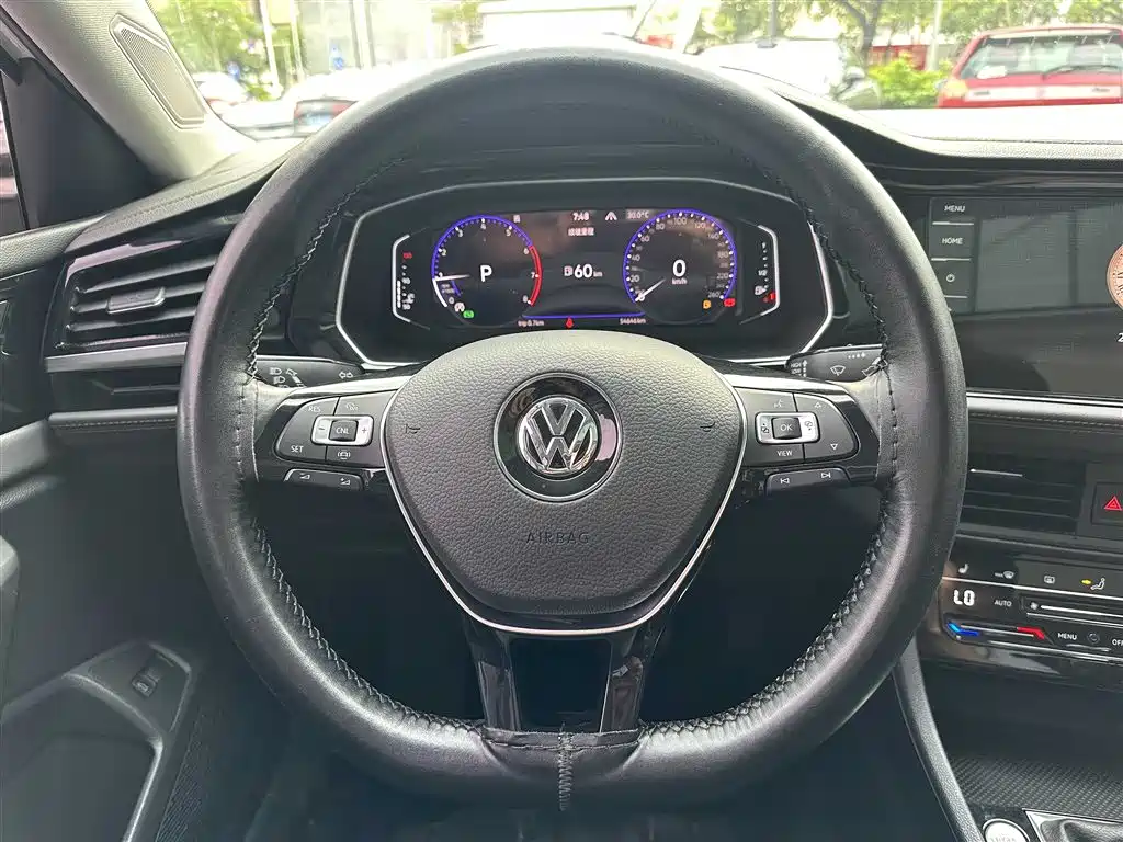 Volkswagen Sagitar 2021 280TSI DSG Luxury Smart Connect фото 17