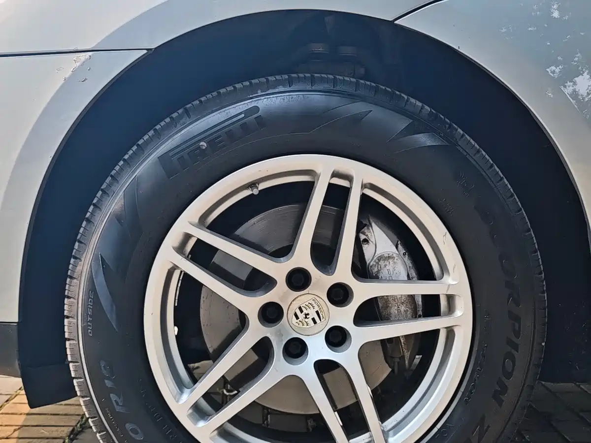 Porsche Macan 2020 Macan 2.0T фото 33