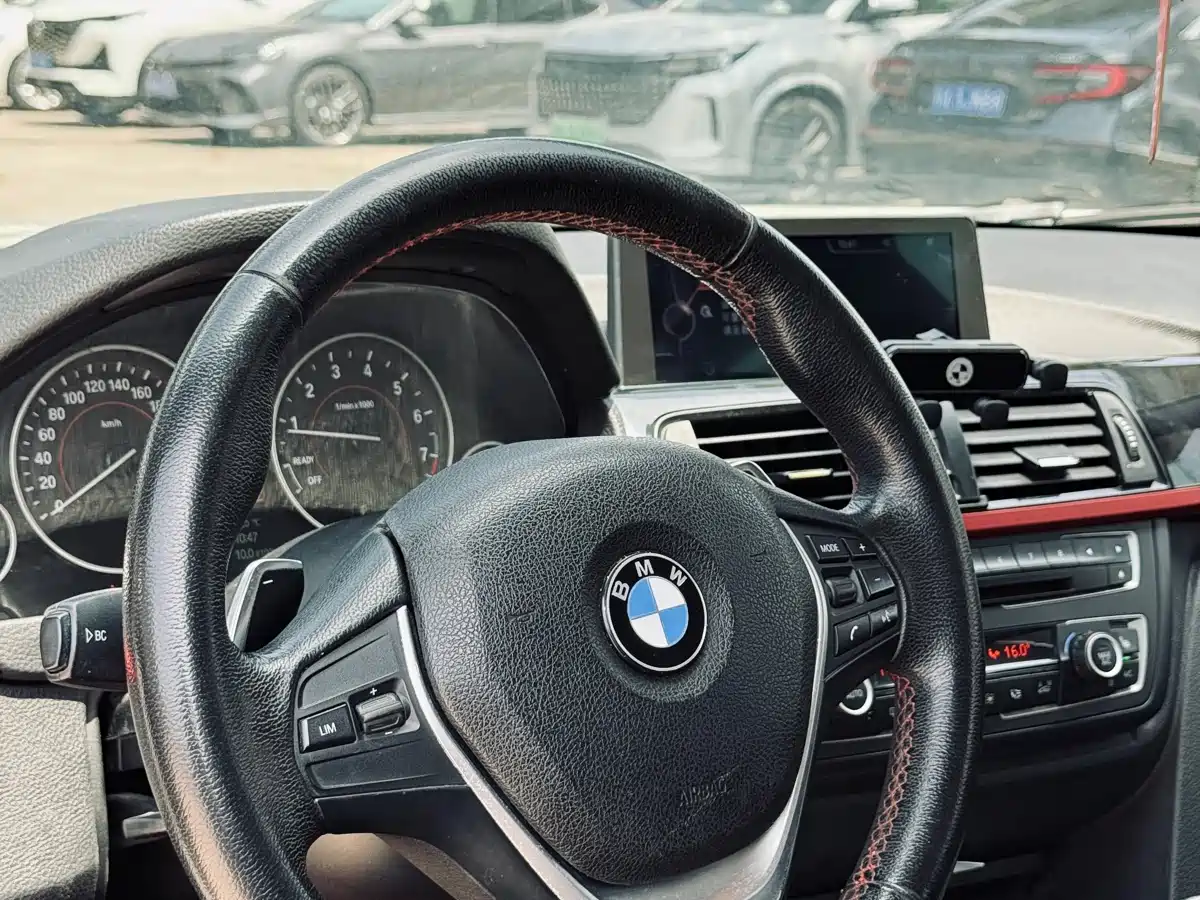 BMW 3 Series (Import) 2013 320i Sport Design Package фото 20