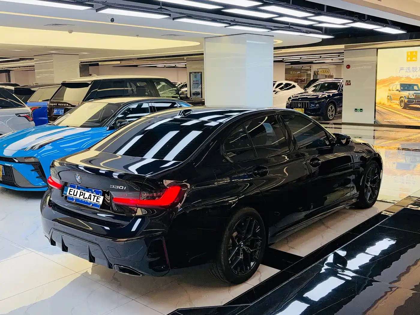 BMW 3 Series 2025 330i M Sport Night Edition фото 5