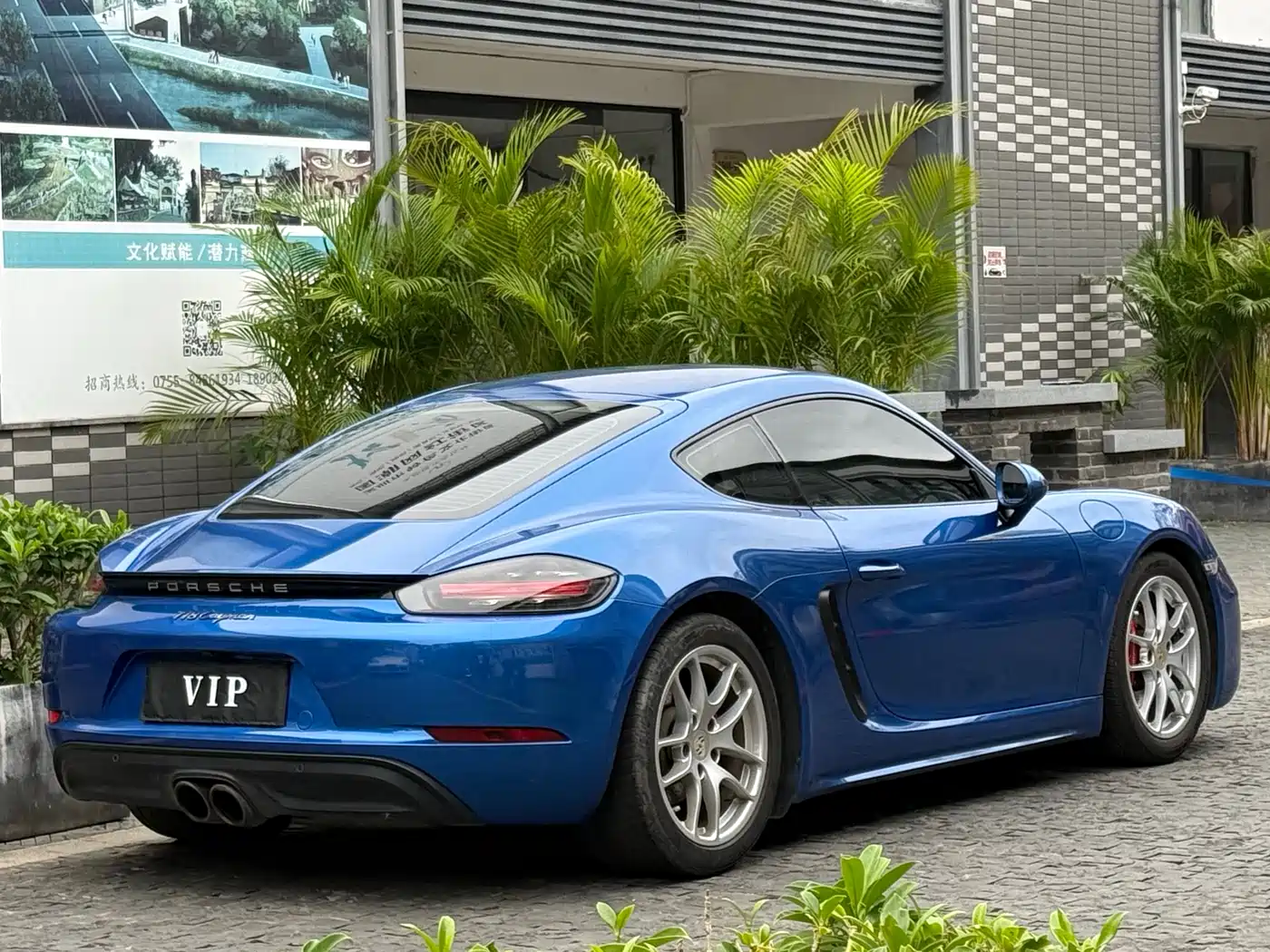 Porsche 718 2018 Cayman 2.0T фото 9