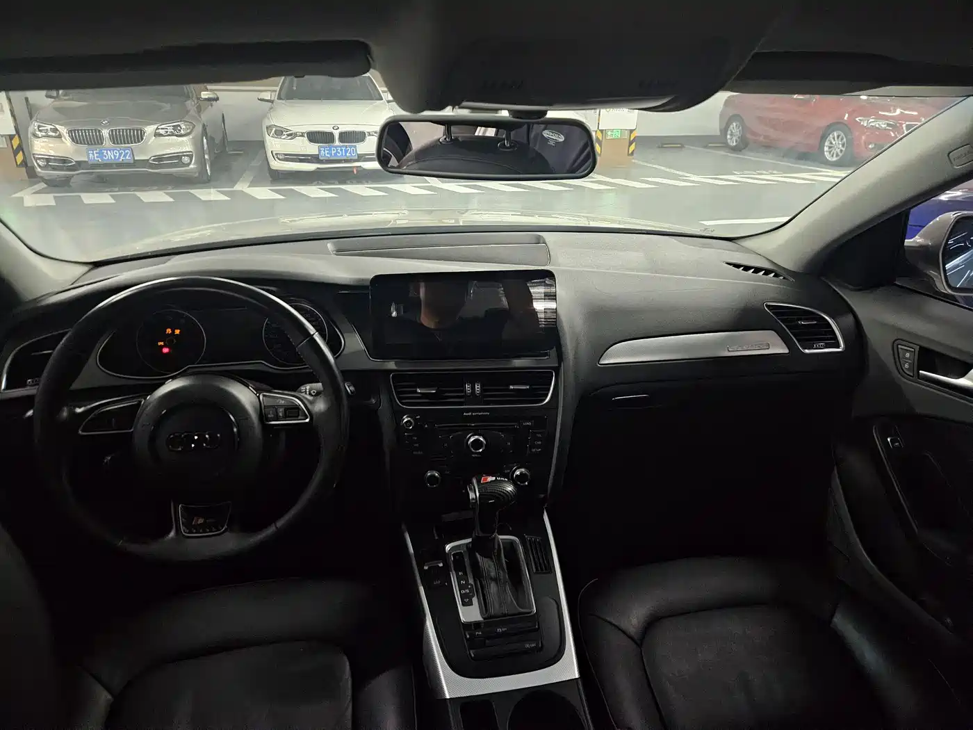 Audi A4L 2015 45 TFSI quattro Individual Sport фото 9