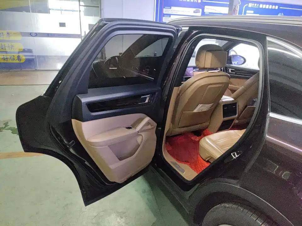 Фото 6 - Porsche Cayenne