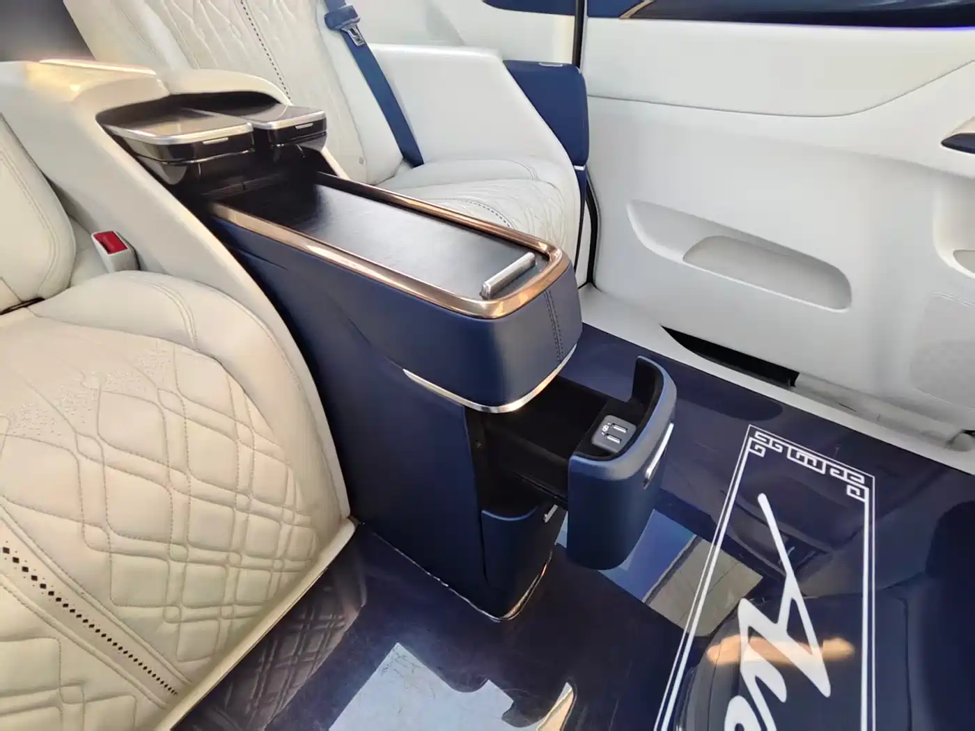 Buick GL8 2020 Avenir Four-Seat Prestige Edition фото 22