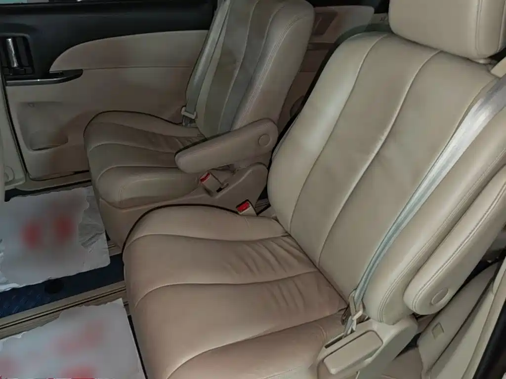 Toyota Previa 2017 2012 2.4L 7-Seater Luxury Edition