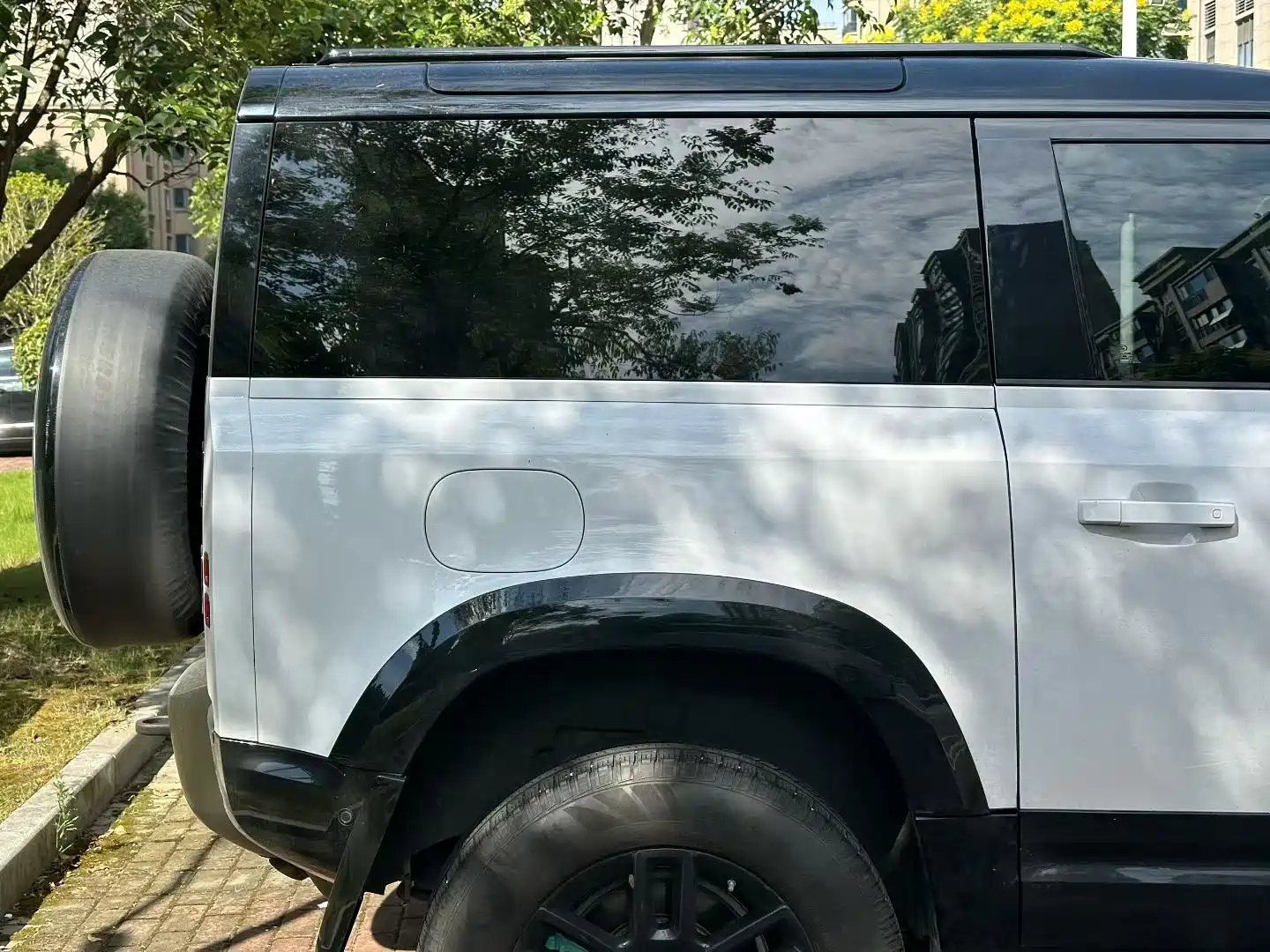 صورة 6 - Land Rover Defender