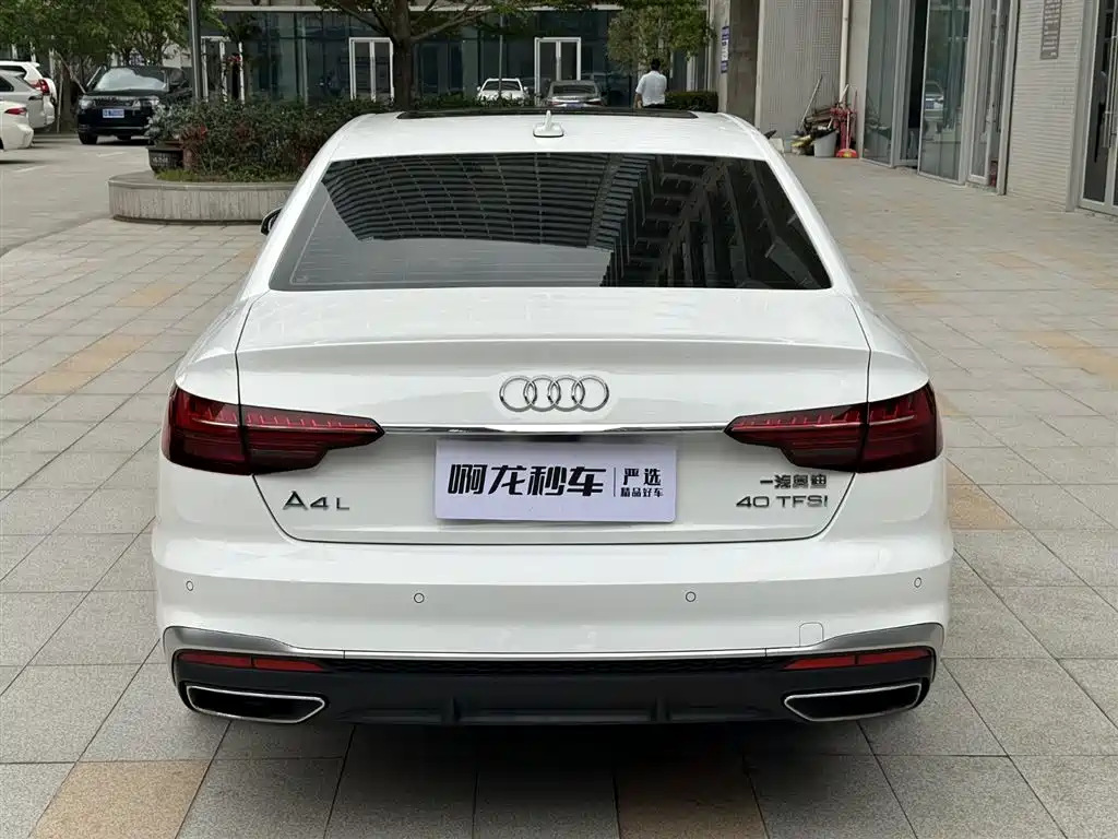 Audi A4L 2023 40 TFSI Fashion Dynamic фото 4