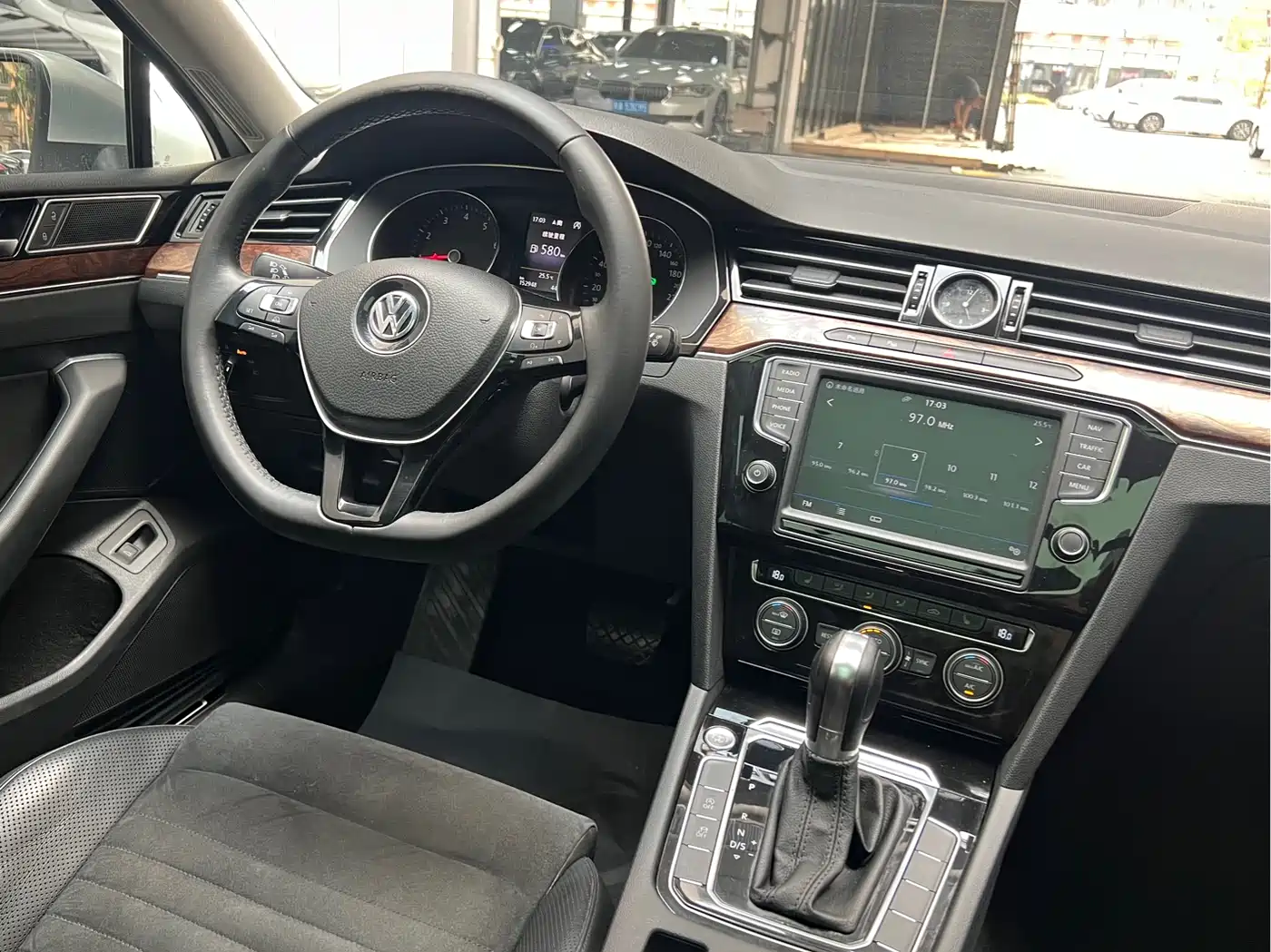 Volkswagen Magotan 2017 380TSI DSG Premium фото 9