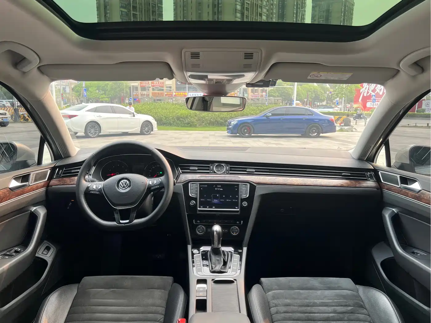 Volkswagen Magotan 2017 380TSI DSG Premium фото 8