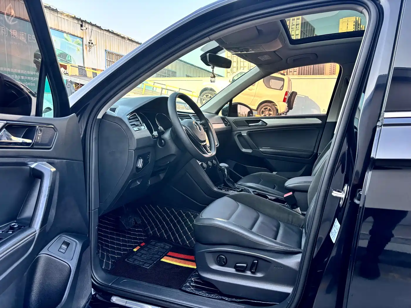 Volkswagen Tiguan L 2019 330TSI Automatic 2WD Smart Luxury Edition China VI фото 9