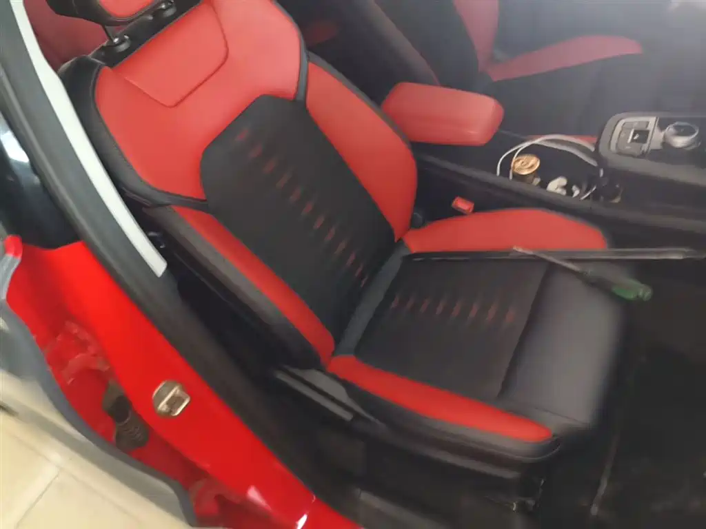 BYD e2 2019 Standard Range Intelligent Comfort фото 25
